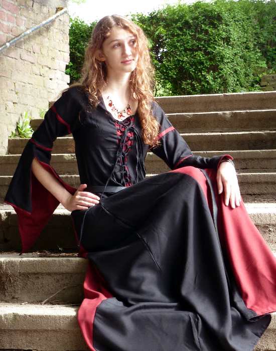 Elbenkleid Viskose schwarz-rot